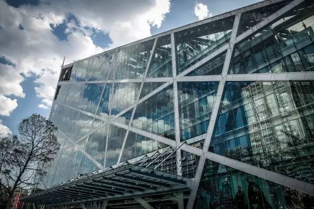 震驚!50%項(xiàng)目虧損，購(gòu)物中心倒閉潮正在逼近